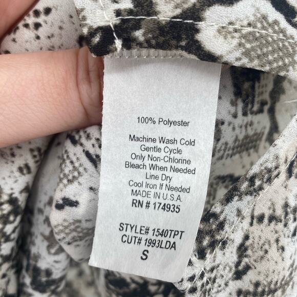 Allison Joy Evereve Black and White Snakeskin Print Camisole Top - Picture 6 of 6